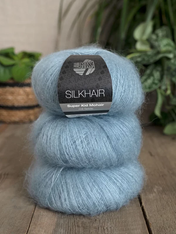 Silkhair 042 Lichtblauw